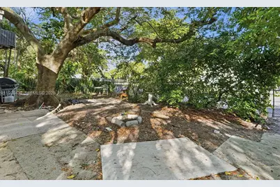 1918 Sheridan St, Hollywood, FL 33020 - Photo 2