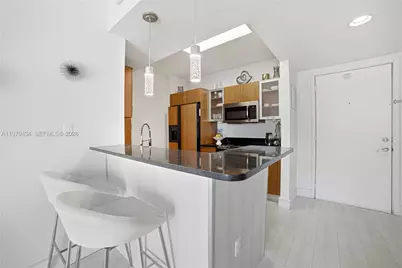 2775 NE 187th St #625, Aventura, FL 33180 - Photo 6