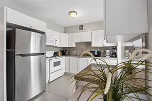 435 NE 69th St, Miami, FL 33138 - Photo 12