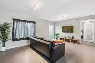 435 NE 69th St, Miami, FL 33138 - Photo 10