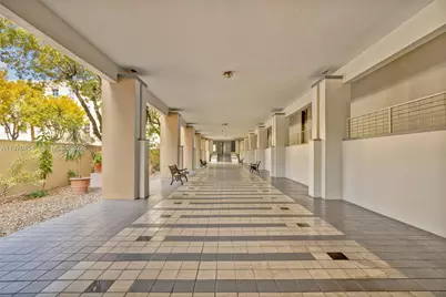 7400 W 20th Ave #402, Hialeah, FL 33016 - Photo 12