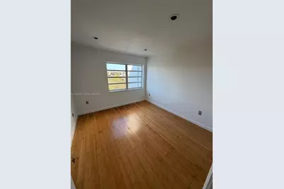 4670 W 13th Ln #523, Hialeah, FL 33012 - Photo 16