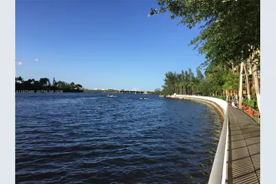 5077 NW 7th St #1405, Miami, FL 33126 - Photo 16