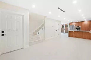 8511 NW 141st Terrace, Miami Lakes, FL 33016 - Photo 4