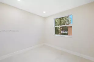 8511 NW 141st Terrace, Miami Lakes, FL 33016 - Photo 20