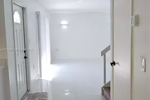 3310 S Meridian Way, Palm Beach Gardens, FL 33410 - Photo 4