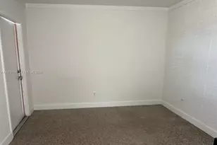 186 NW 1st St, Homestead, FL 33030 - Photo 2