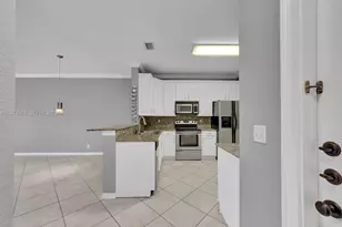 2590 Cordoba Bend, Weston, FL 33327 - Photo 8