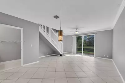 2590 Cordoba Bnd #2590, Weston, FL 33327 - Photo 14