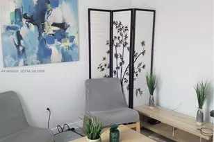 8031 NW 8th St, Miami, FL 33126 - Photo 12