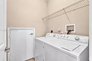 3236 NW 31st Terrace, Oakland Park, FL 33309 - Photo 12