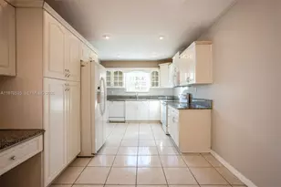 7619 Kismet St, Miramar, FL 33023 - Photo 6