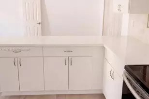 3048 NW 20th St, Fort Lauderdale, FL 33311 - Photo 2
