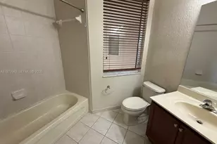 11401 NW 89th St, Doral, FL 33178 - Photo 14