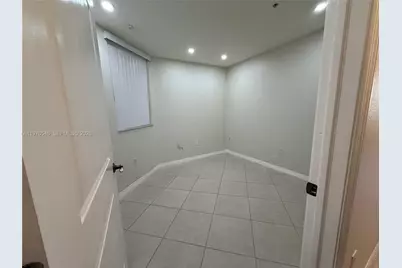 8936 W Flagler St #102, Miami, FL 33174 - Photo 24