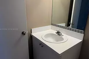 7165 NW 186th St, Hialeah, FL 33015 - Photo 14