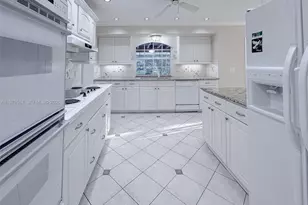 7900 SW 143rd St, Palmetto Bay, FL 33158 - Photo 12