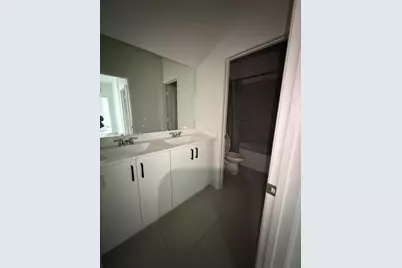 2638 SE 9th St, Homestead, FL 33035 - Photo 32
