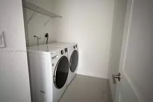 2638 SE 9th St, Homestead, FL 33035 - Photo 18