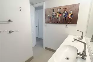 19390 Collins Ave, Sunny Isles Beach, FL 33160 - Photo 14