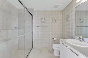 16275 Collins Ave, Sunny Isles Beach, FL 33160 - Photo 18