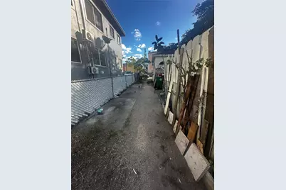 1919 SW 2nd St #c, Miami, FL 33135 - Photo 24