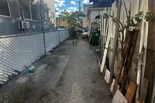 1919 SW 2nd St, Miami, FL 33135 - Photo 24