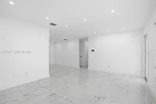 5521 SW 104th Ave, Miami, FL 33165 - Photo 8