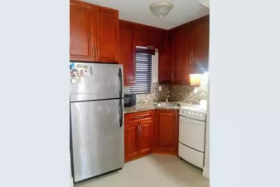 251 172nd St #112, Sunny Isles Beach, FL 33160 - Photo 2