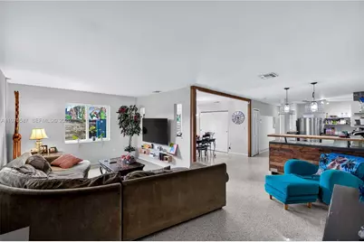 8620 NE 2nd Ave, El Portal, FL 33138 - Photo 28