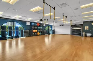 1000 E Island Blvd, Aventura, FL 33160 - Photo 60