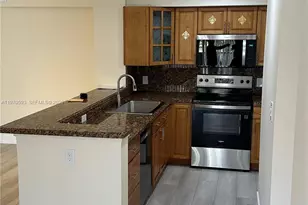 560 S Park Rd, Hollywood, FL 33021 - Photo 4