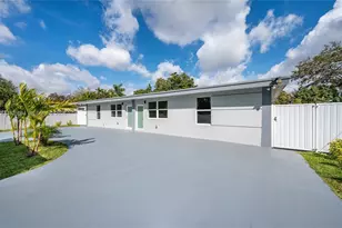 2433 NW 97th St, Miami, FL 33147 - Photo 4