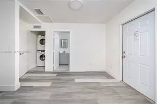 2433 NW 97th St, Miami, FL 33147 - Photo 32