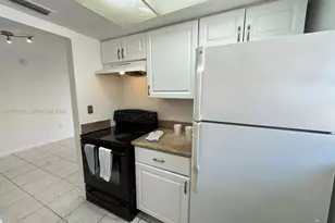 7426 SW 82nd St, Miami, FL 33143 - Photo 14