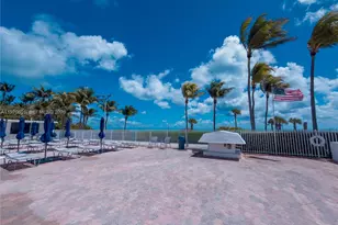 5005 Collins Ave, Miami Beach, FL 33140 - Photo 36