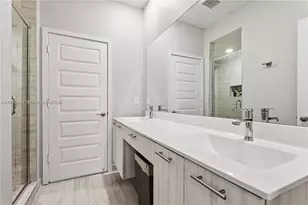 4745 NW 84th Ct, Doral, FL 33166 - Photo 12