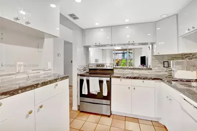 10525 SW 112th Ave #117, Miami, FL 33176 - Photo 2