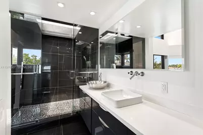 3560 W Fairview St, Miami, FL 33133 - Photo 24