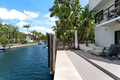 3560 W Fairview St, Miami, FL 33133 - Photo 4