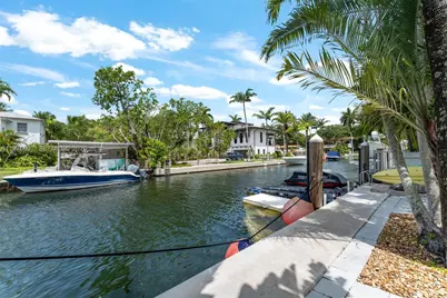 3560 W Fairview St, Miami, FL 33133 - Photo 34