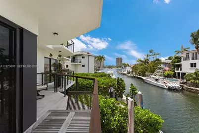 3560 W Fairview St, Miami, FL 33133 - Photo 44