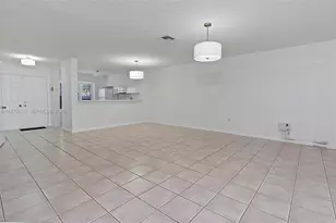 706 NW 108th Terrace, Pembroke Pines, FL 33026 - Photo 18