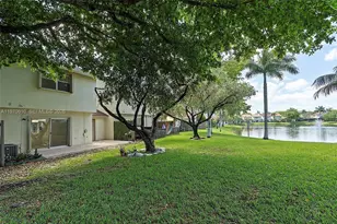 706 NW 108th Terrace, Pembroke Pines, FL 33026 - Photo 38