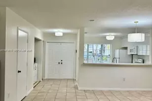 706 NW 108 Te, Pembroke Pines, FL 33026 - Photo 8