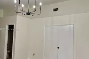 706 NW 108 Te, Pembroke Pines, FL 33026 - Photo 16