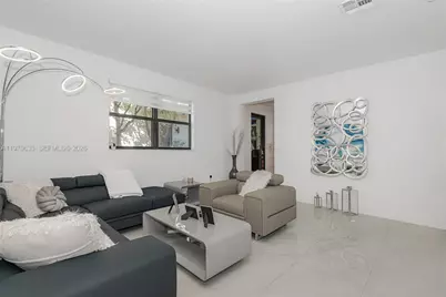 7902 NW 105th Ct #7902, Doral, FL 33178 - Photo 4