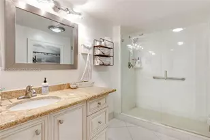 16671 N Traders Xing N, Jupiter, FL 33477 - Photo 12