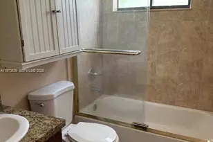 1521 W 42nd Pl, Hialeah, FL 33012 - Photo 6