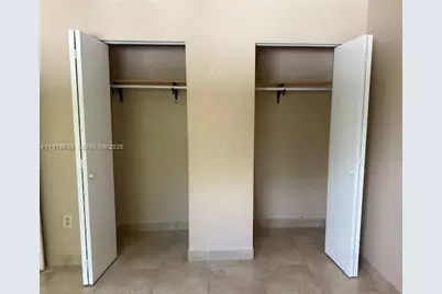 1521 W 42nd Pl #18, Hialeah, FL 33012 - Photo 8